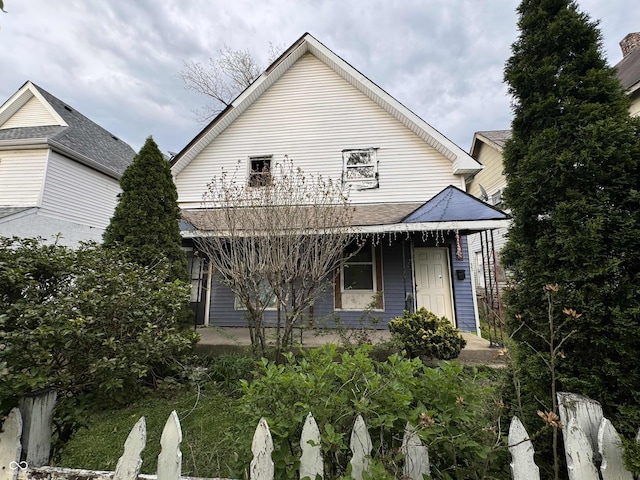 view of front of house