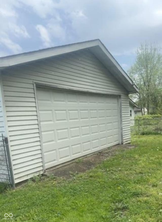 view of detached garage