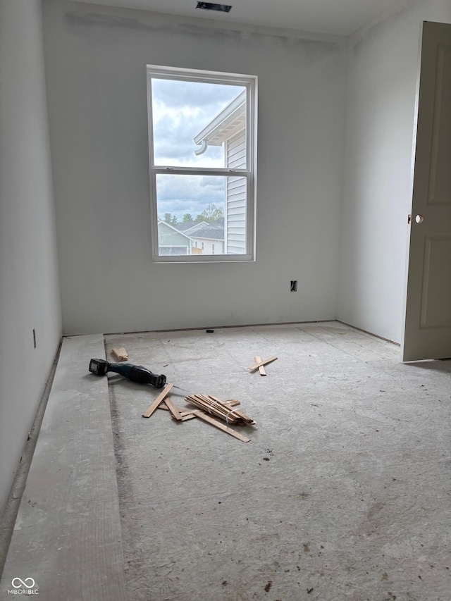 1439 Elm St, Martinsville, IN 46151 - empty room with visible vents