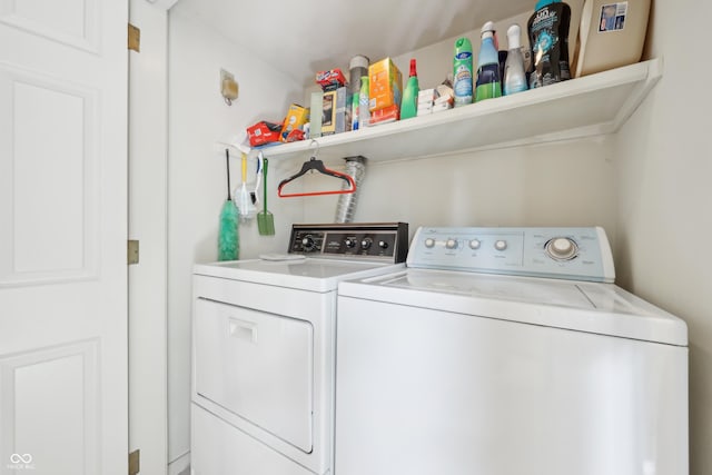 1030 Stratford Hall Unit 17-3, Indianapolis, IN 46260 - washroom featuring washer and clothes dryer