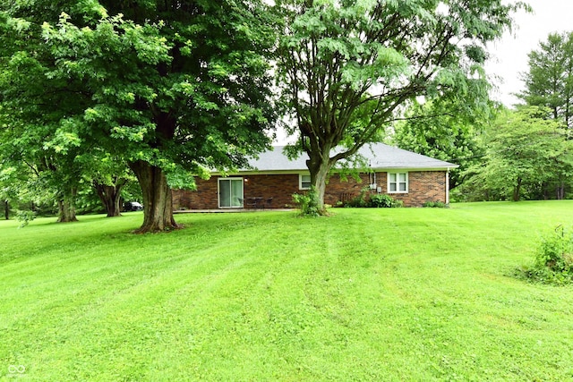12087 N Gasburg Rd, Mooresville, IN 46158 - view of green lawn