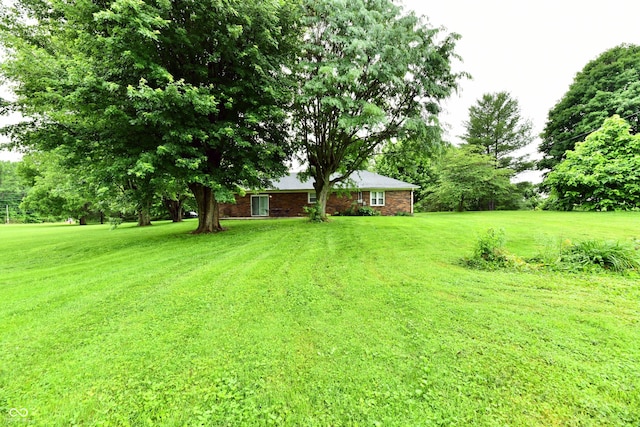 12087 N Gasburg Rd, Mooresville, IN 46158 - view of grassy yard