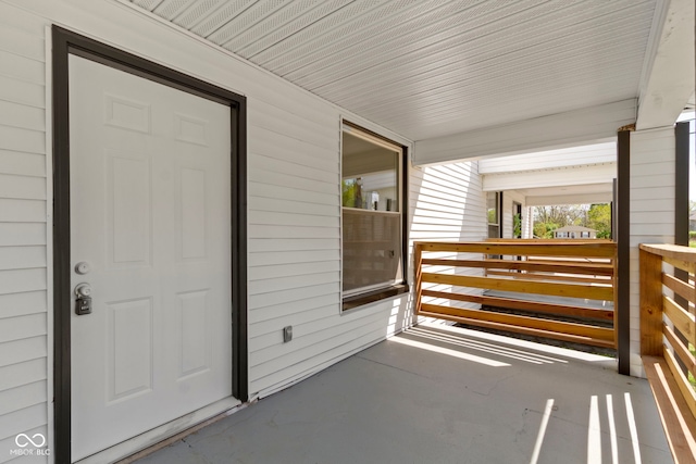 view of patio / terrace featuring covered porch