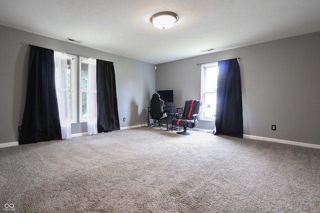 625 Maple St, Columbus, IN 47201 - office with carpet flooring and baseboards