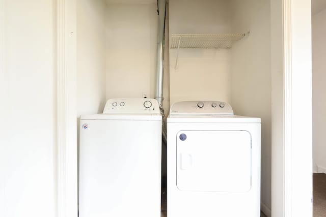 625 Maple St, Columbus, IN 47201 - washroom featuring washer and dryer
