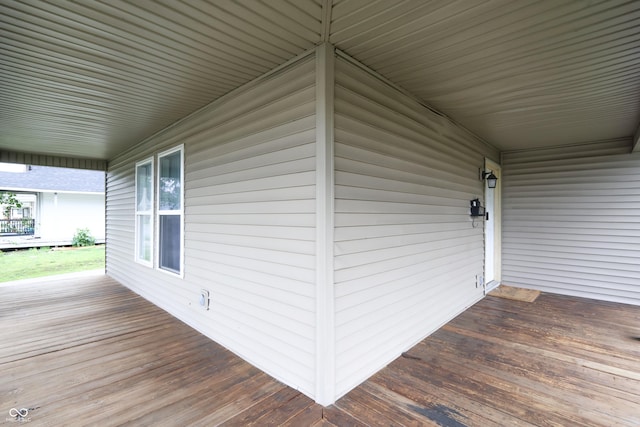 625 Maple St, Columbus, IN 47201 - view of wooden deck