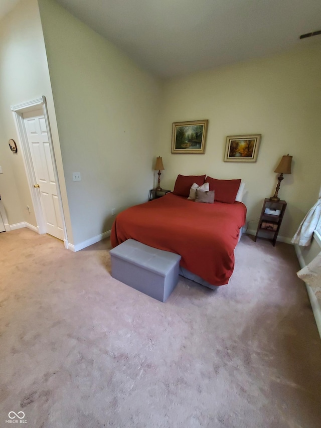 1050 Jefferson Ave, Indianapolis, IN 46201 - carpeted bedroom featuring baseboards