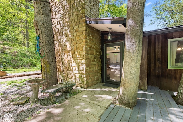 1686 Borders Rd, Nashville, IN 47448 - view of exterior entry