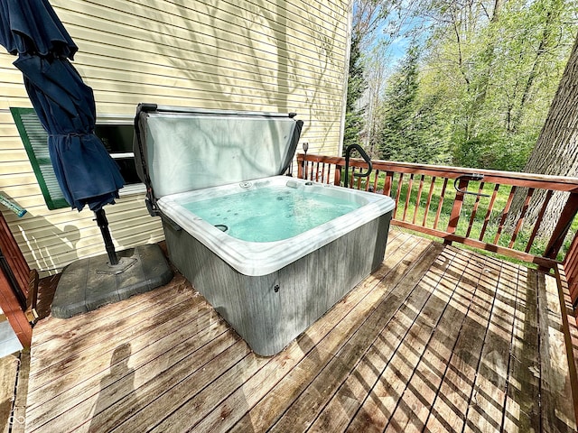 4223 Kestrel Ct, Indianapolis, IN 46254 - wooden deck featuring a hot tub