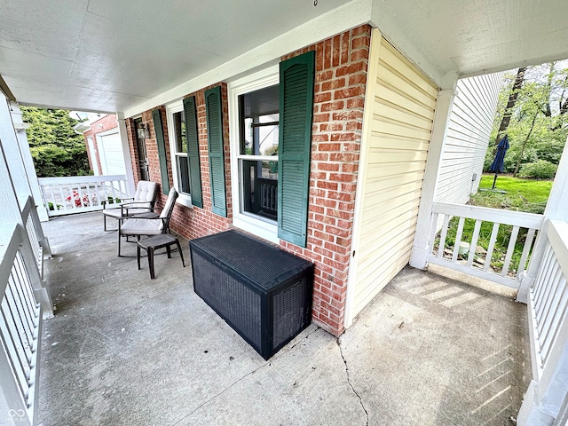 4223 Kestrel Ct, Indianapolis, IN 46254 - view of patio / terrace featuring covered porch