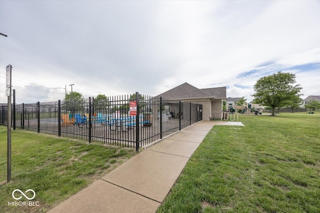 2006 Creek Bank Dr, Columbus, IN 47201 - view of community