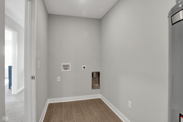 7645 Marin Pkwy, Cumberland, IN 46229 - washroom featuring hookup for an electric dryer, baseboards, laundry area, and hookup for a washing machine