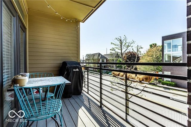 622 E 10th St Unit 212, Indianapolis, IN 46202 - balcony with a grill