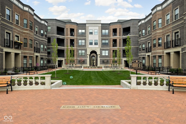 view of property's community