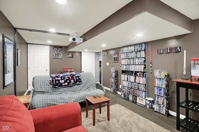 living area featuring baseboards, carpet, and recessed lighting