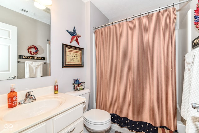 12092 Sugar Creek Rd, Noblesville, IN 46060 - full bath with vanity, toilet, and curtained shower