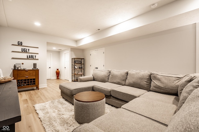 544 N Beville Ave, Indianapolis, IN 46201 - living area featuring light wood-type flooring, recessed lighting, and baseboards