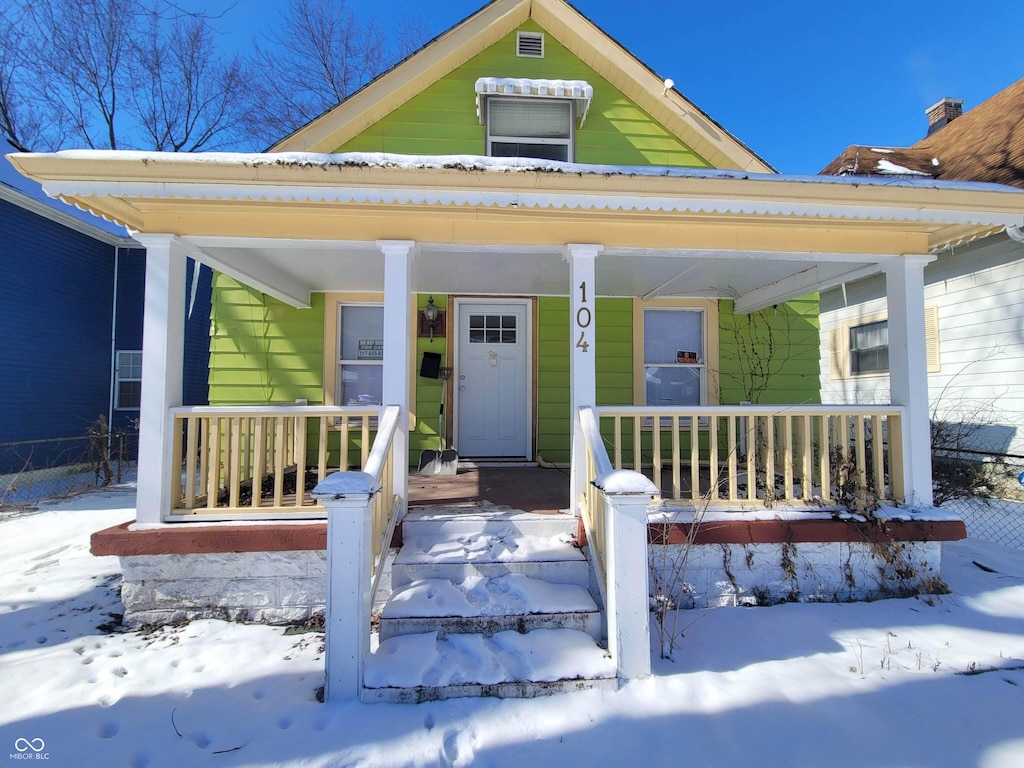 104 N Chester Ave, Indianapolis, IN 46201 - view of front facade with a porch