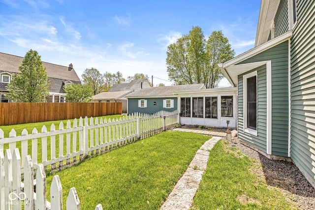 315 W High St, Pendleton, IN 46064 - view of yard with a sunroom