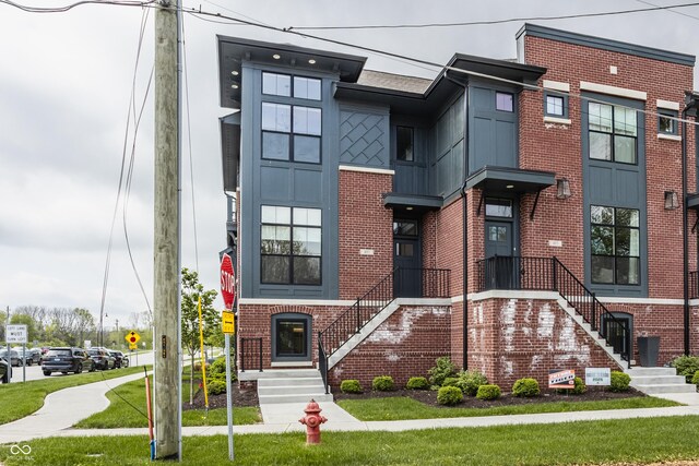 401 Jersey St, Westfield, IN 46074 - view of front of property with brick siding