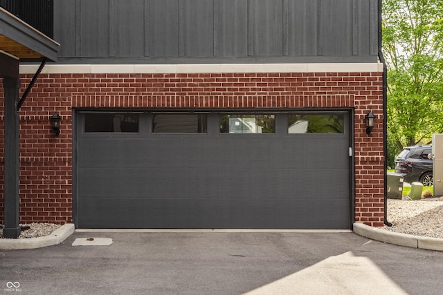 401 Jersey St, Westfield, IN 46074 - view of garage