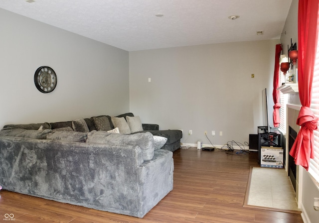 1831 Brook Crossing Way, Indianapolis, IN 46229 - living area with baseboards and wood finished floors