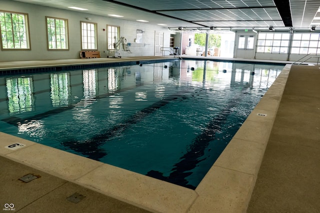 11064 Hamilton Run, Zionsville, IN 46077 - view of indoor pool