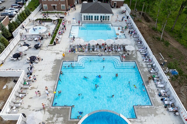 11064 Hamilton Run, Zionsville, IN 46077 - bird's eye view of a pool