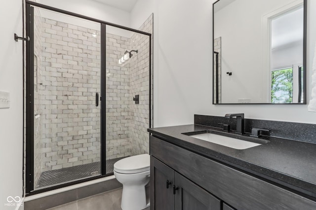 11064 Hamilton Run, Zionsville, IN 46077 - bathroom featuring a shower stall, vanity, and toilet