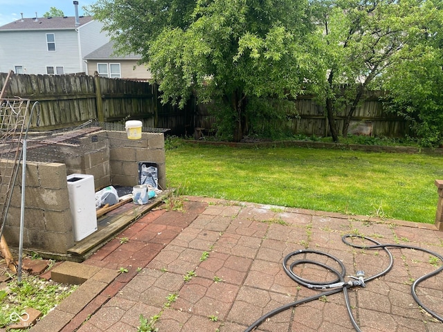 2350 Harvest Moon Dr, Greenwood, IN 46143 - view of yard with a fenced backyard