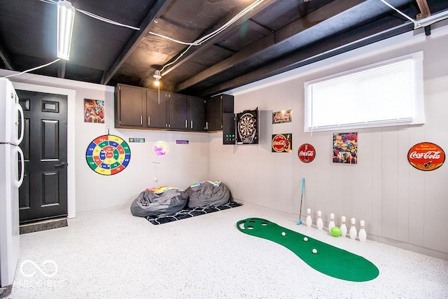 rec room with speckled floor