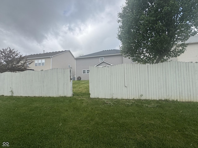 317 Legacy Blvd, Greenwood, IN 46143 - view of yard featuring fence