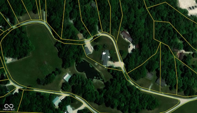 11815 E Pocahontas Dr, Greencastle, IN 46135 - aerial overview of property's location featuring property boundaries highlighted