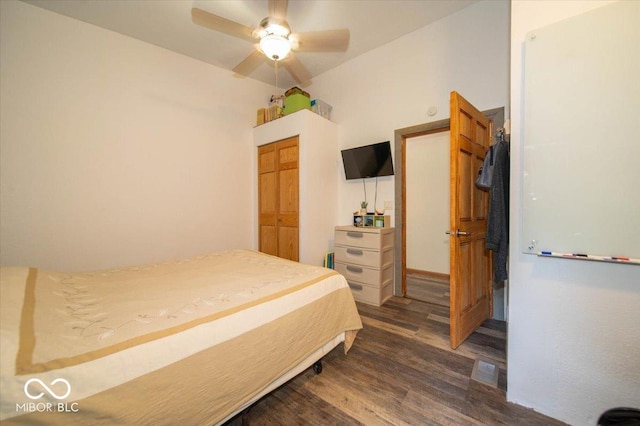 11815 E Pocahontas Dr, Greencastle, IN 46135 - bedroom featuring wood finished floors and ceiling fan