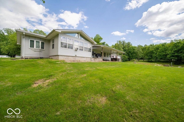 11815 E Pocahontas Dr, Greencastle, IN 46135 - rear view of property with a yard