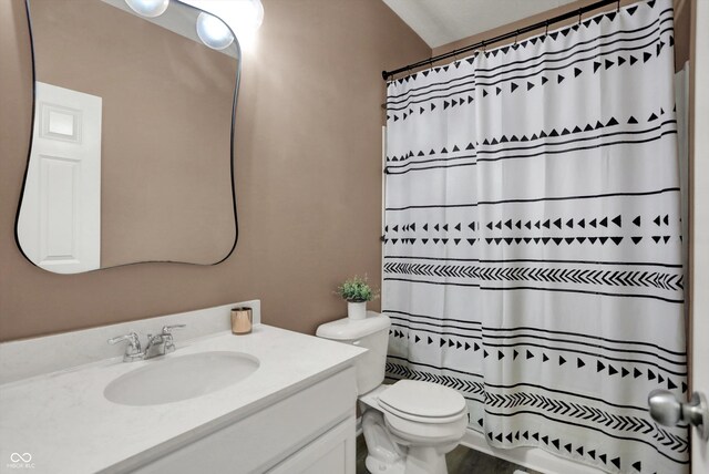 5580 Pintail Ln, Greenwood, IN 46143 - full bathroom with toilet, vanity, and a shower with shower curtain