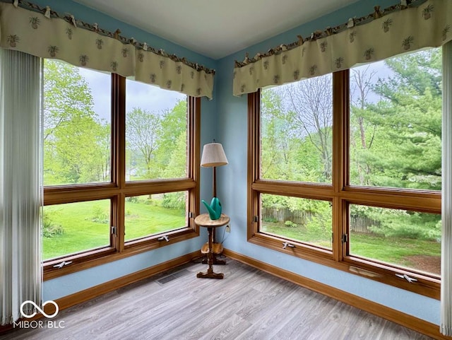 view of sunroom / solarium
