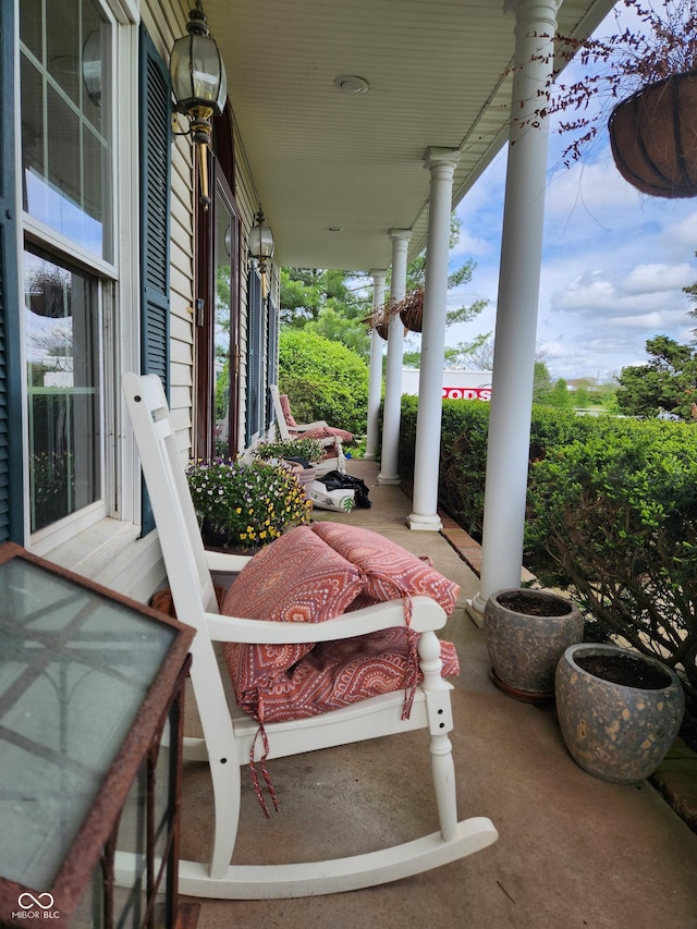 9909 E Mcgregor Rd, Indianapolis, IN 46259 - view of covered porch