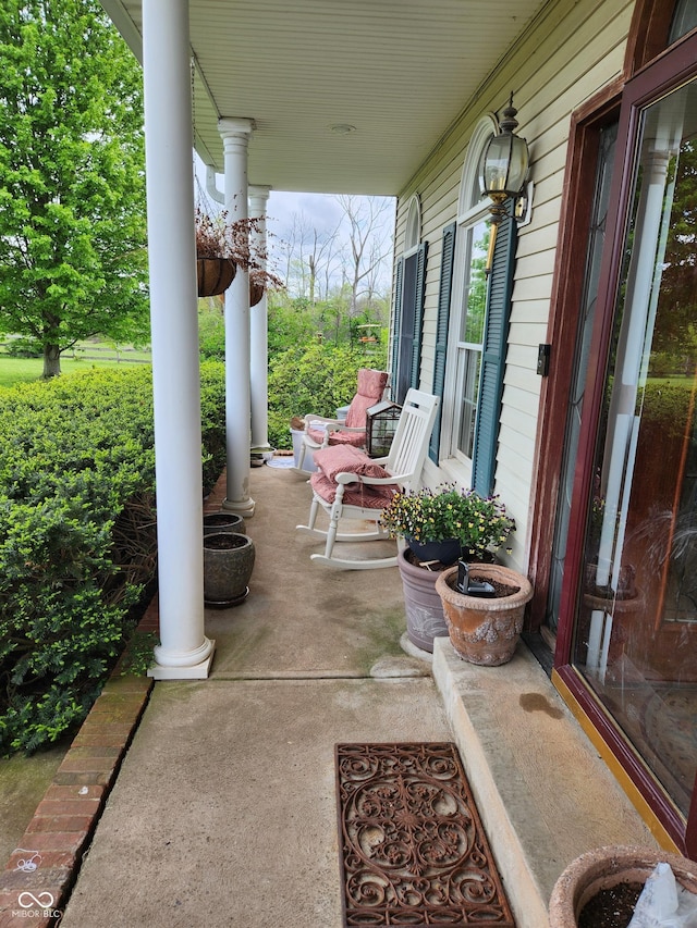 9909 E Mcgregor Rd, Indianapolis, IN 46259 - view of covered porch