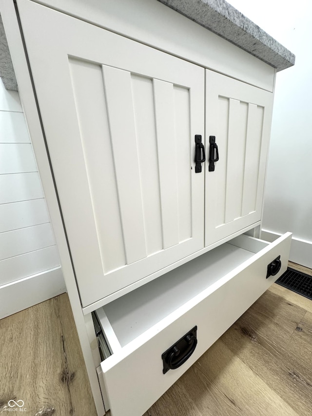 mudroom featuring wood finished floors