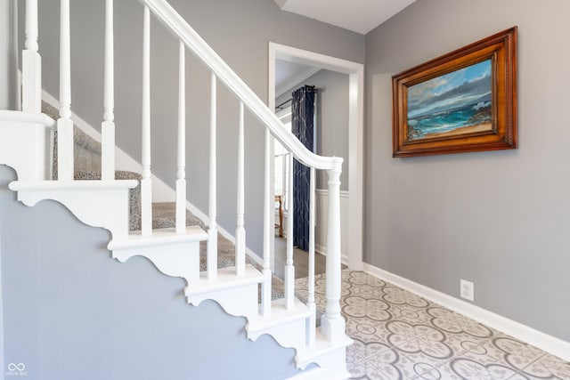 3829 Waycross Dr, Columbus, IN 47203 - view of stairs