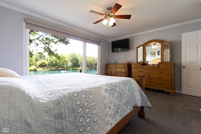 3829 Waycross Dr, Columbus, IN 47203 - bedroom featuring crown molding, wood finished floors, a ceiling fan, and baseboards