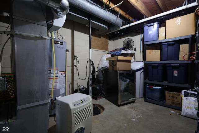 3829 Waycross Dr, Columbus, IN 47203 - unfinished basement featuring gas water heater and concrete block wall