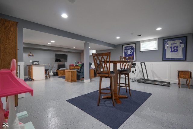 3829 Waycross Dr, Columbus, IN 47203 - dining area featuring recessed lighting