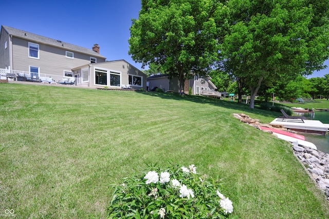 3829 Waycross Dr, Columbus, IN 47203 - view of green lawn