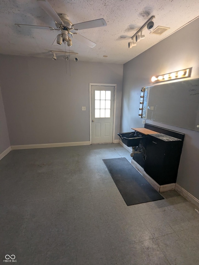 5043 Harway Ct, Indianapolis, IN 46227 - photo 12