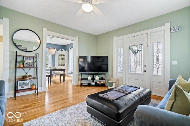 925 S State Ave, Indianapolis, IN 46203 - living area with light wood-style floors and a ceiling fan