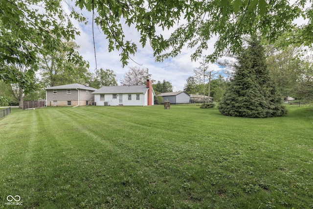 8903 Maple Hill Dr, Indianapolis, IN 46239 - view of yard