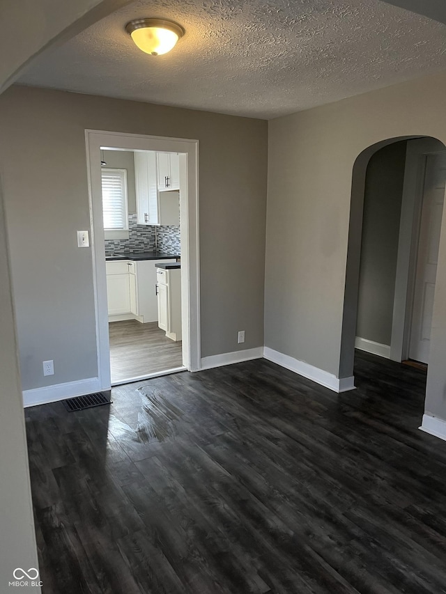 1521 E Legrande Ave, Indianapolis, IN 46203 - photo 7