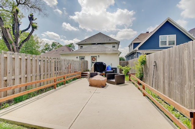 view of patio featuring a fenced backyard
